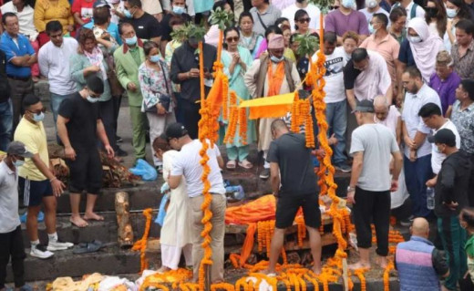 अभिनेता सानु ताम्राकारको आर्यघाटमा अन्त्येष्टि